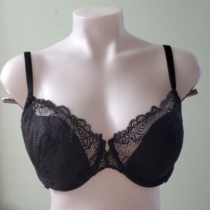 Victoria's Secret Very Sexy Push-Up Black Lace Underwire Bra